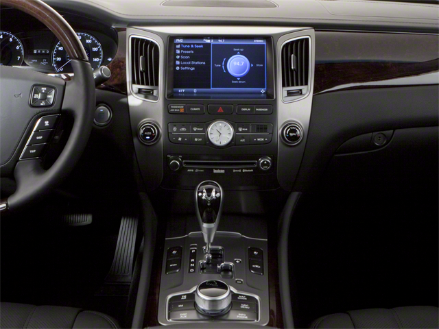 2011 Hyundai Equus Signature