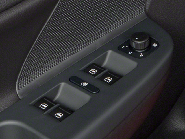 2011 Volkswagen Jetta SportWagen 2.5L S