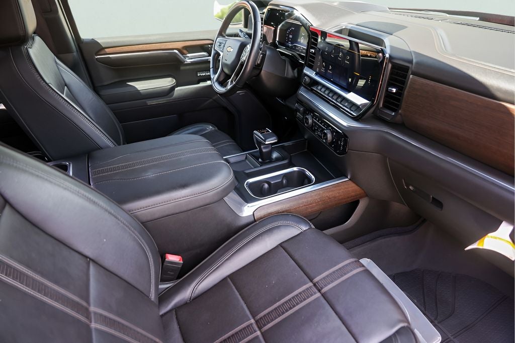 2023 Chevrolet Silverado 1500 High Country