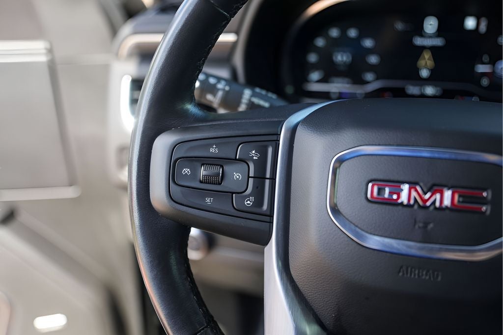 2022 GMC Yukon SLT