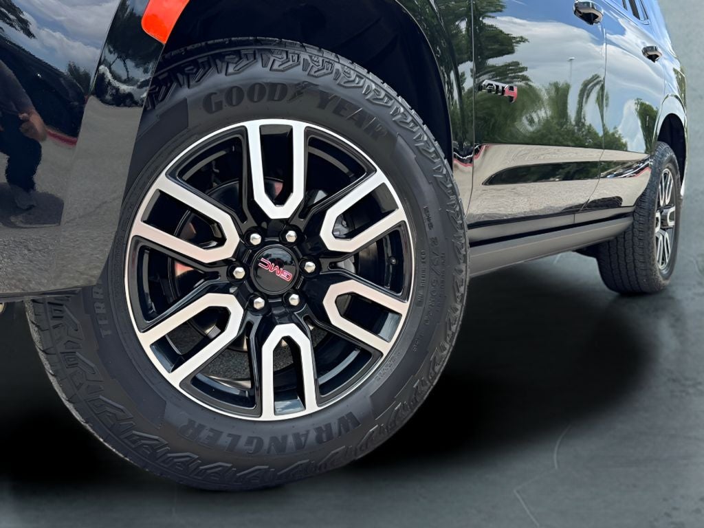 2024 GMC Yukon AT4