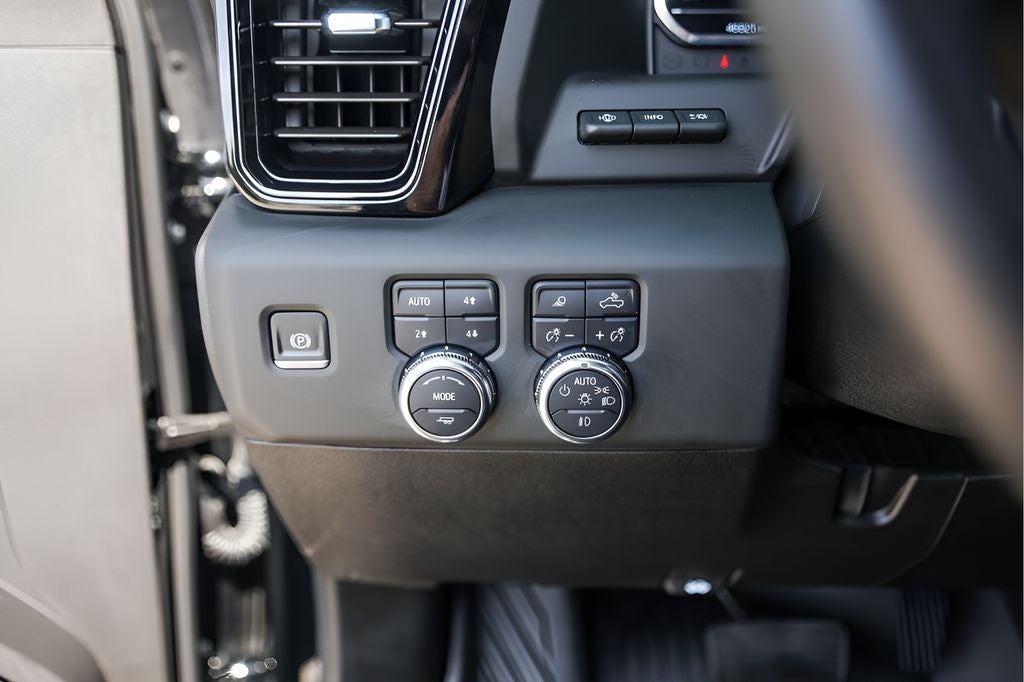 2025 GMC Sierra 2500HD AT4