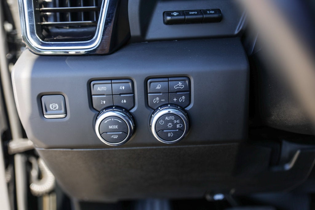 2025 GMC Sierra 3500HD Denali Ultimate