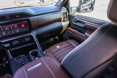 2025 GMC Sierra 3500HD Denali Ultimate