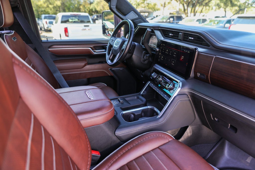 2025 GMC Sierra 3500HD Denali Ultimate
