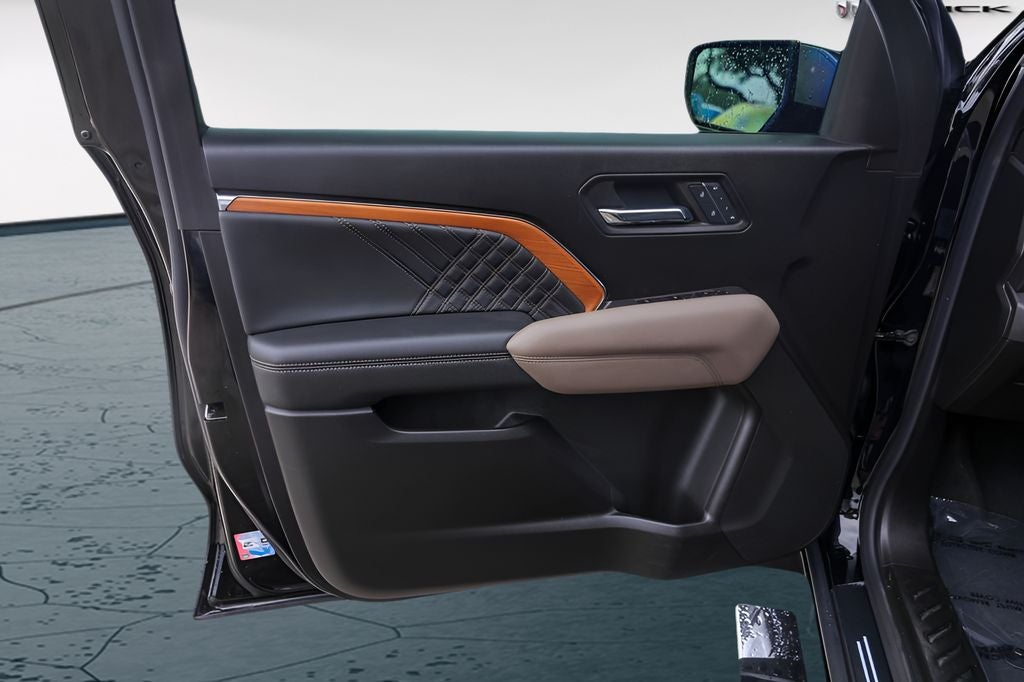 2023 GMC Canyon Denali
