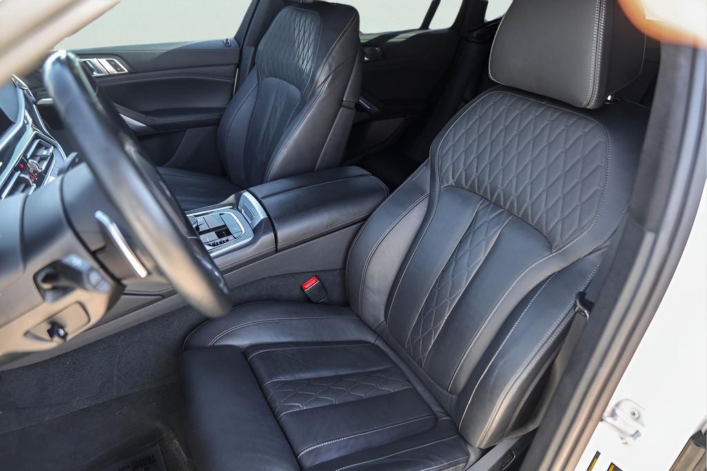 2023 BMW X6 xDrive40i