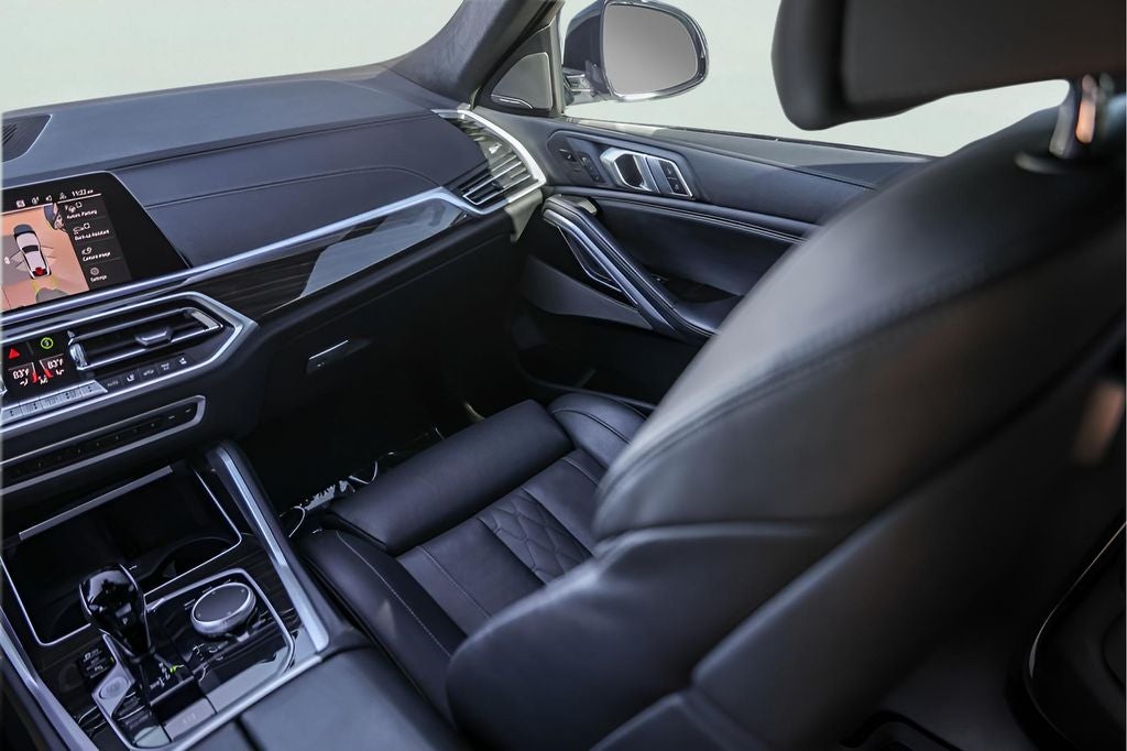 2023 BMW X6 xDrive40i