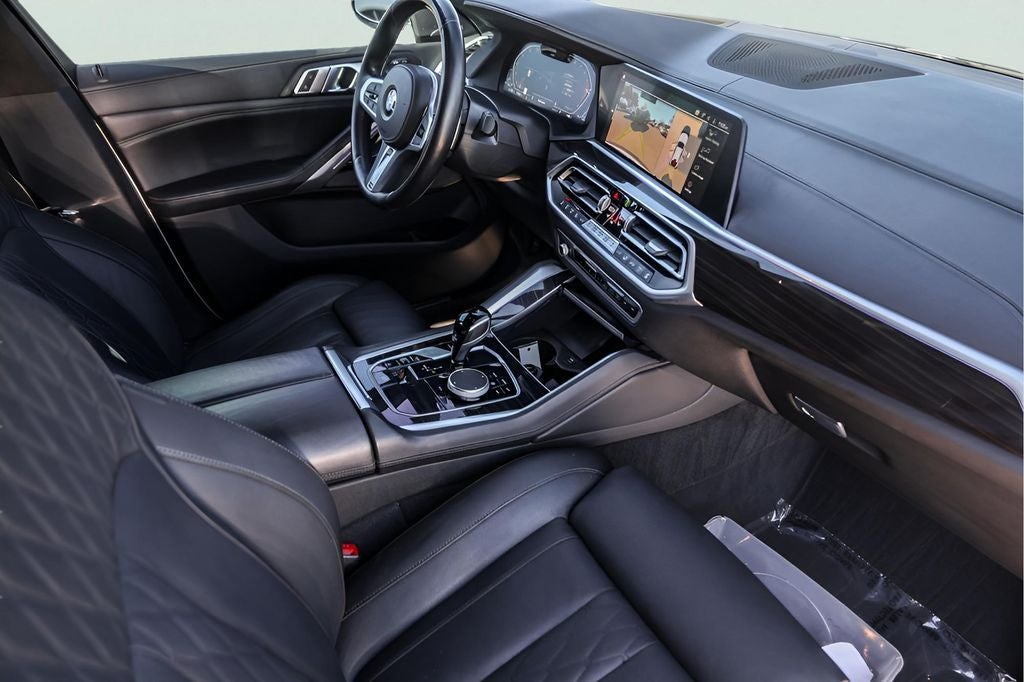 2023 BMW X6 xDrive40i