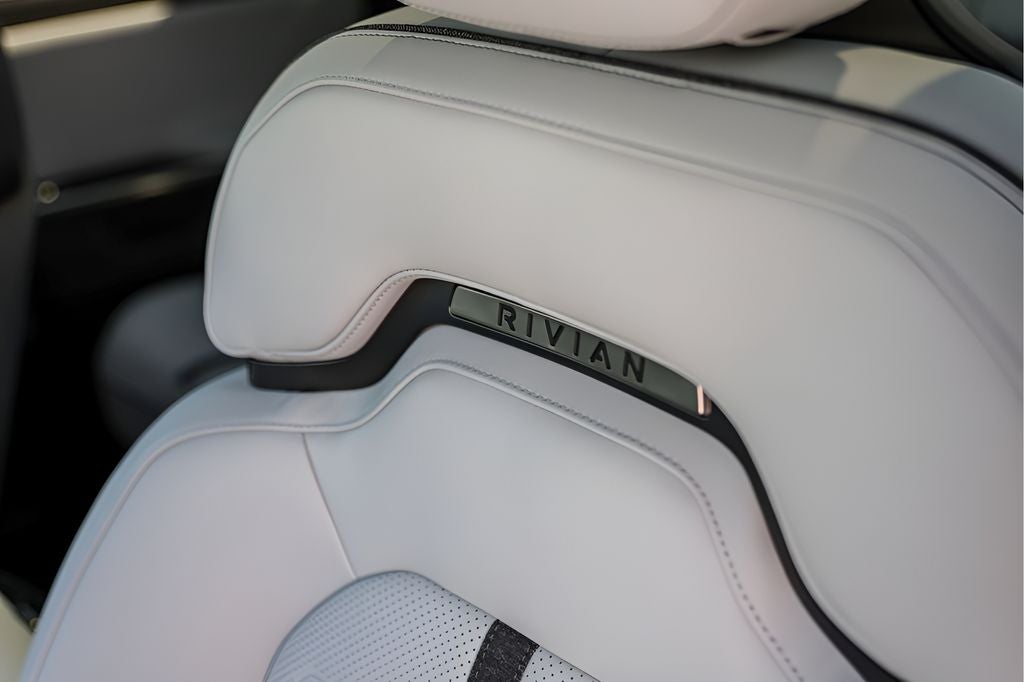 2026 Rivian R1T Dual Motor Standard Pack
