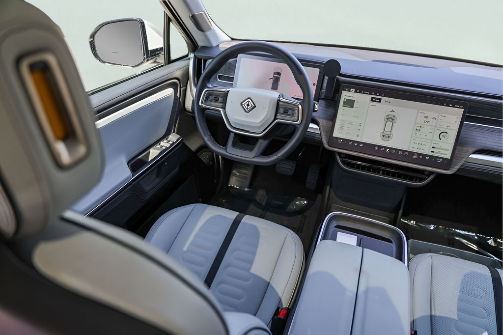 2026 Rivian R1T Dual Motor Standard Pack