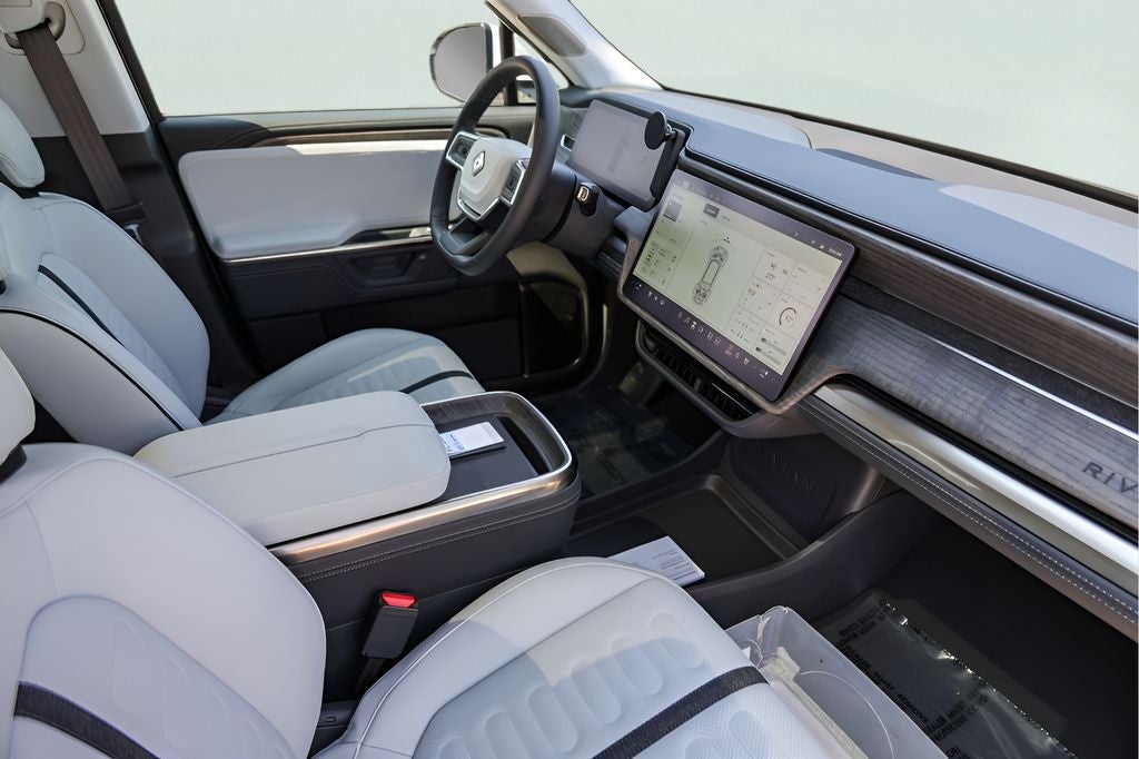 2026 Rivian R1T Dual Motor Standard Pack