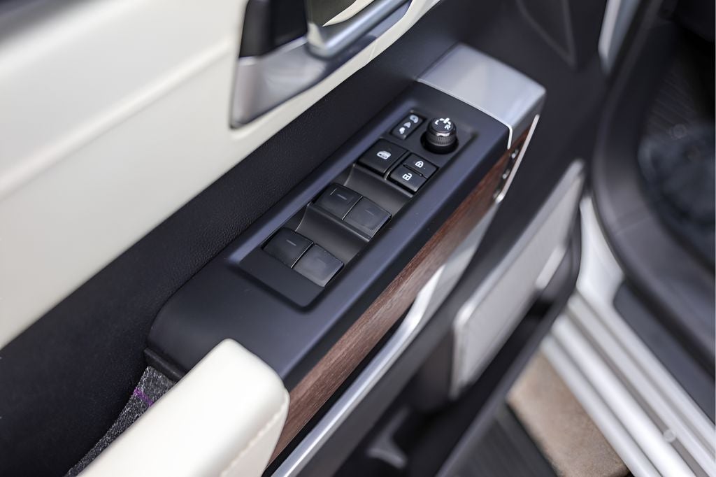 2023 Toyota Sequoia Capstone
