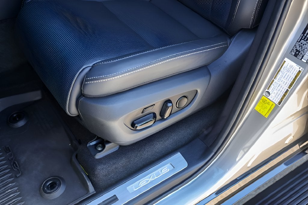 2025 Lexus GX 550 Luxury+
