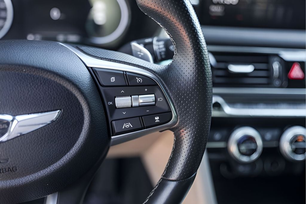 2022 Genesis G70 2.0T