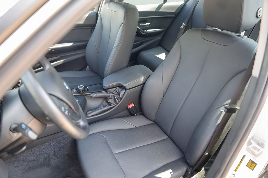 2018 BMW 3 Series 320i xDrive