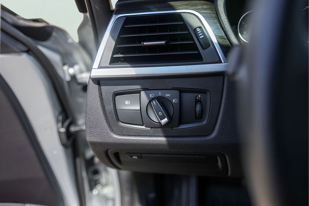 2018 BMW 3 Series 320i xDrive