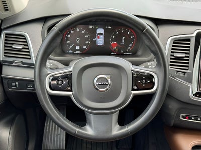 2020 Volvo XC90 T6 Momentum