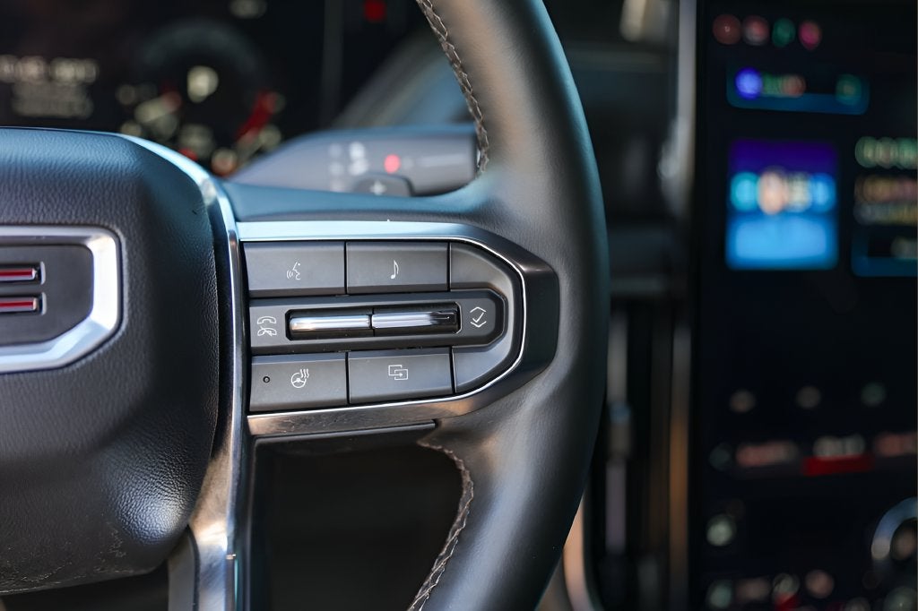 2025 GMC Yukon Elevation