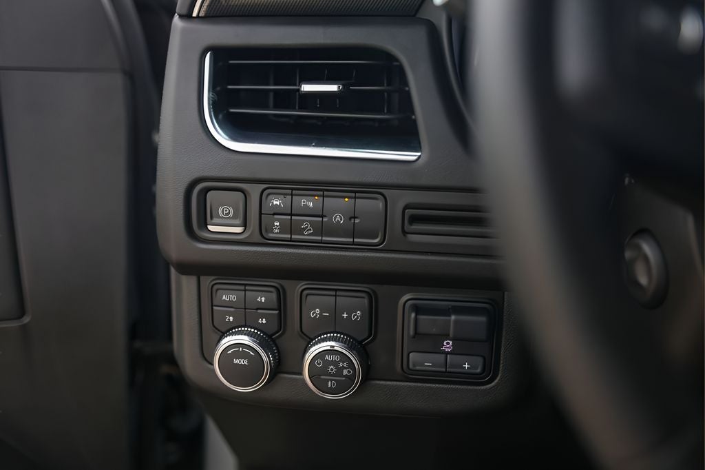 2023 GMC Yukon XL AT4