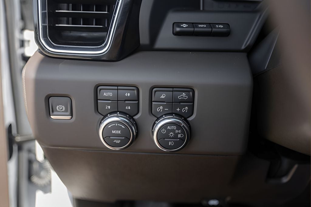 2024 GMC Sierra 3500HD Denali DRW