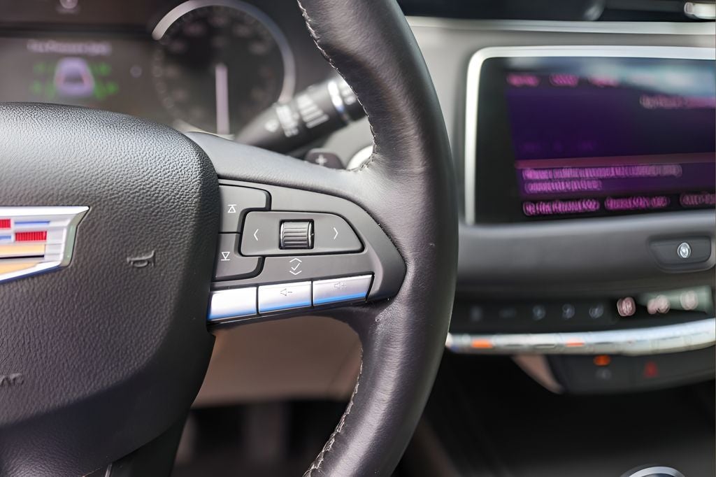 2022 Cadillac XT4 Luxury