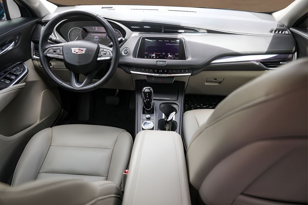 2022 Cadillac XT4 Luxury