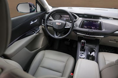 2022 Cadillac XT4 Luxury
