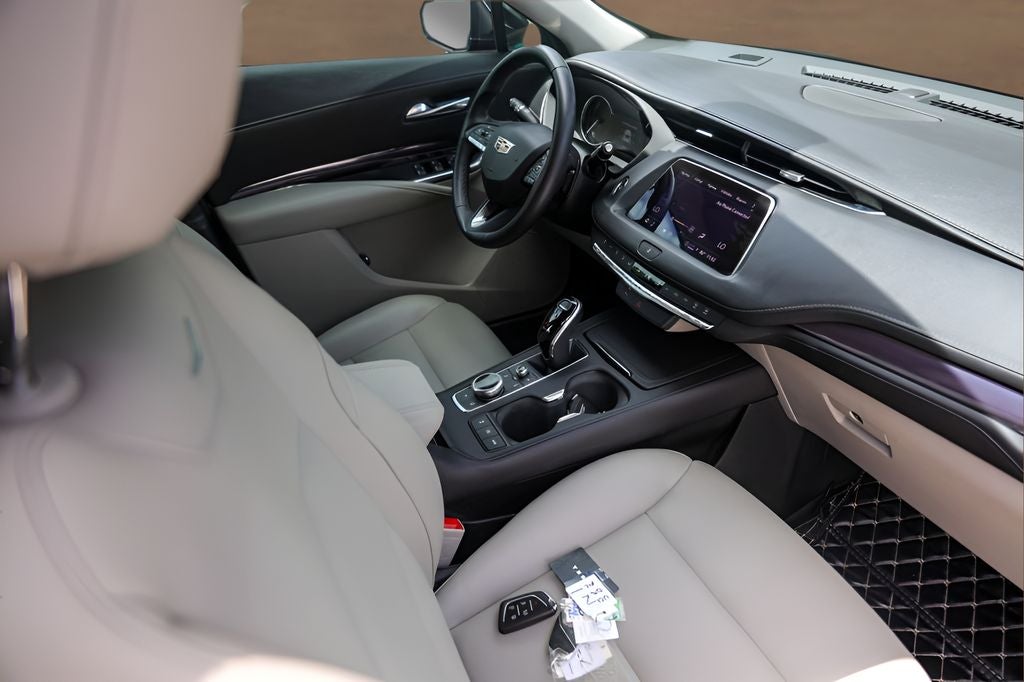 2022 Cadillac XT4 Luxury