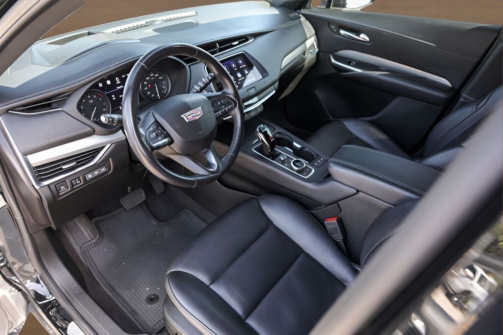 2020 Cadillac XT4 Premium Luxury