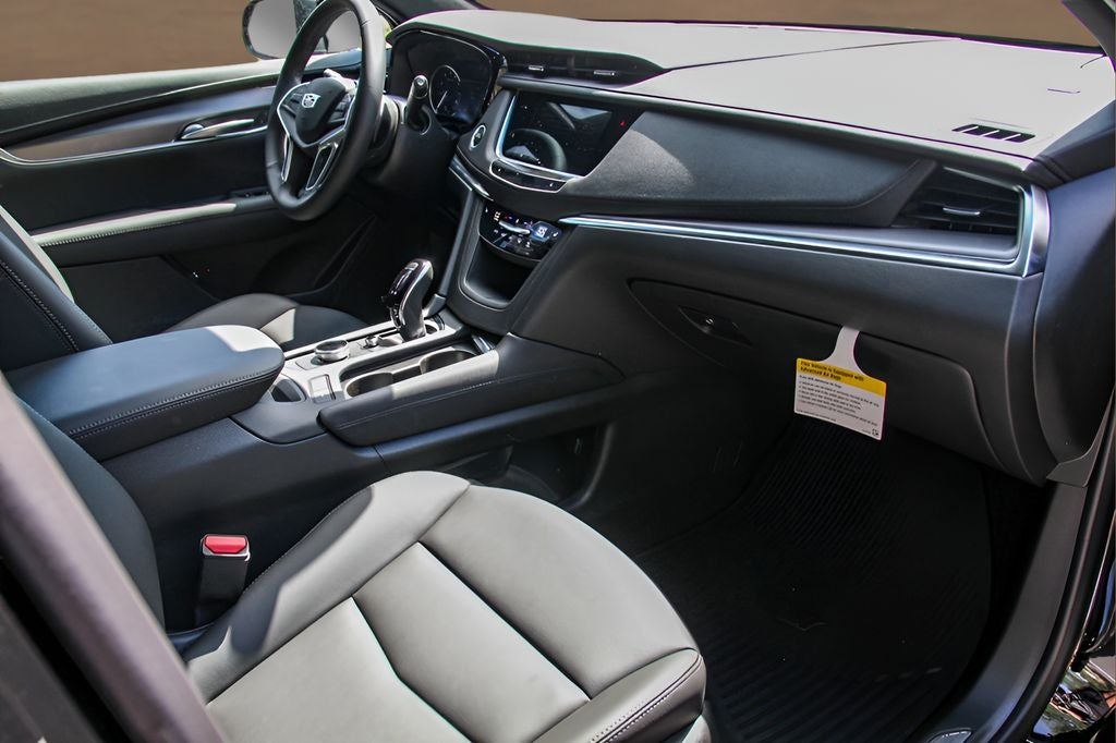 2025 Cadillac XT5 Luxury