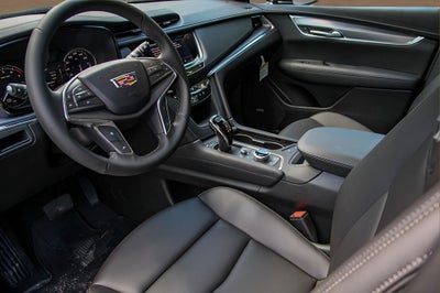 2025 Cadillac XT5 Luxury