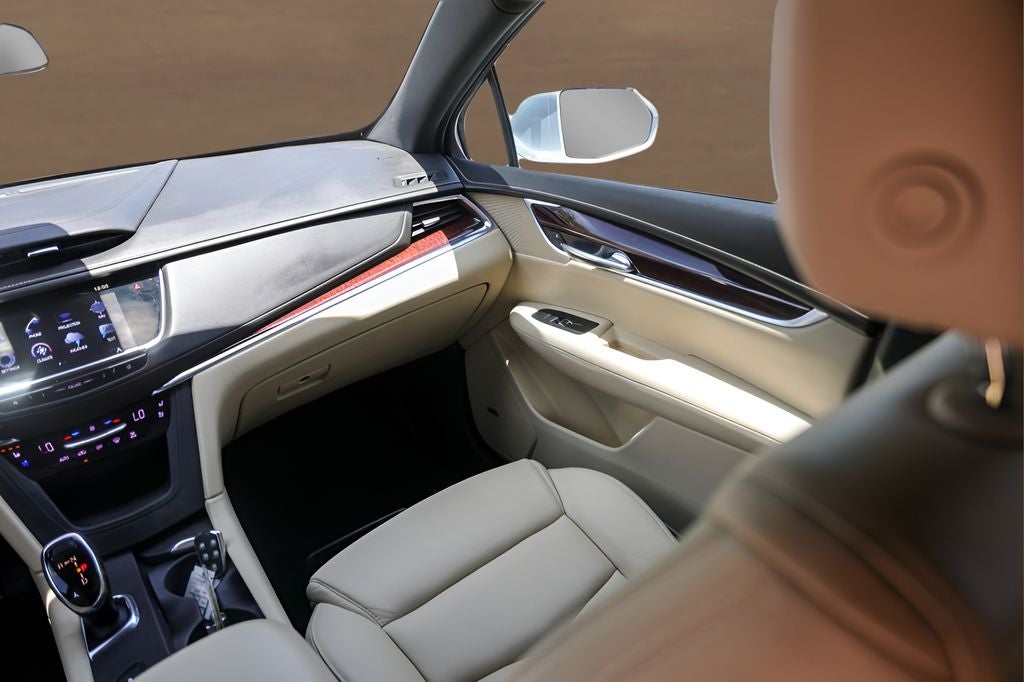 2017 Cadillac XT5 Premium Luxury