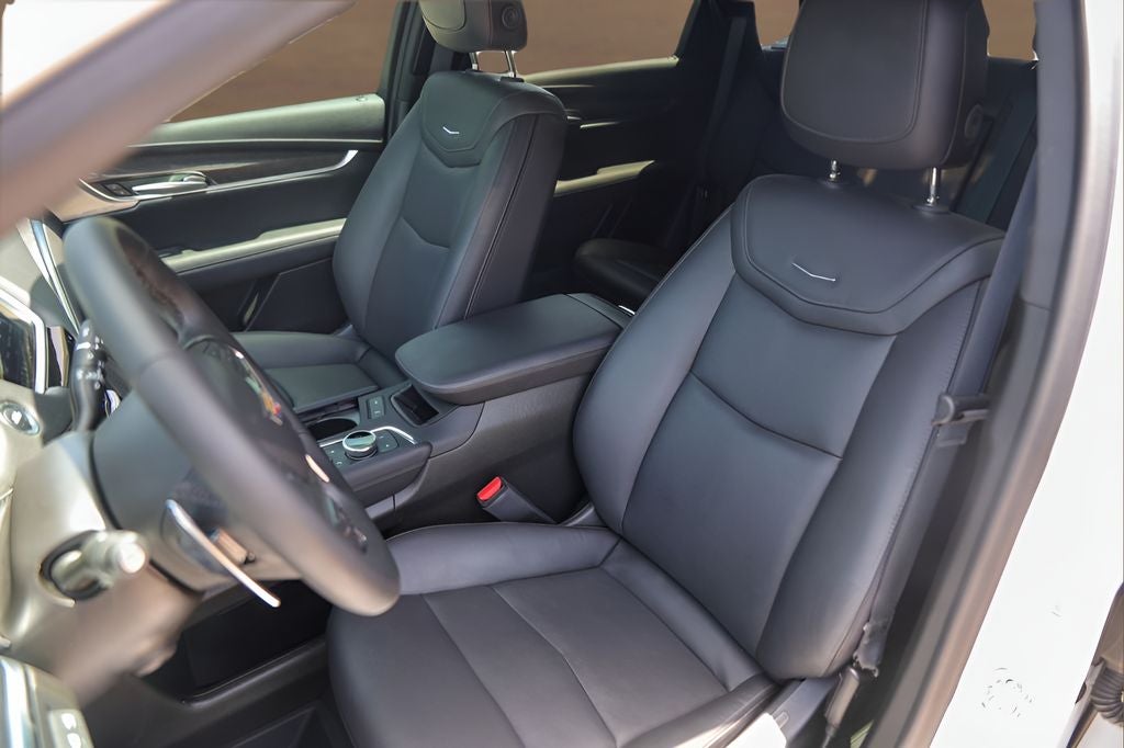 2026 Cadillac XT5 Sport