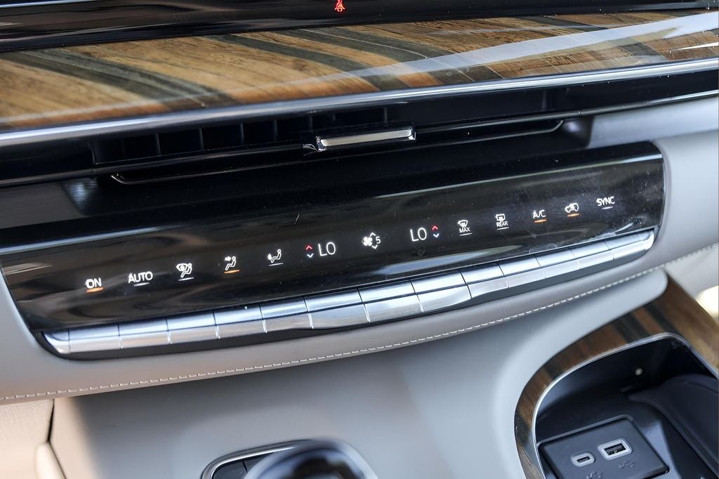 2024 Cadillac Escalade Premium Luxury Platinum