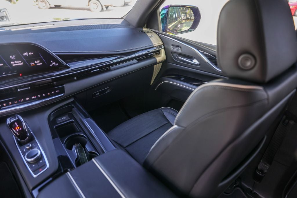 2022 Cadillac Escalade Sport