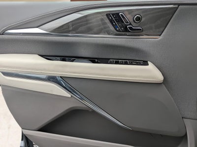 2025 Cadillac ESCALADE IQ Sport 1