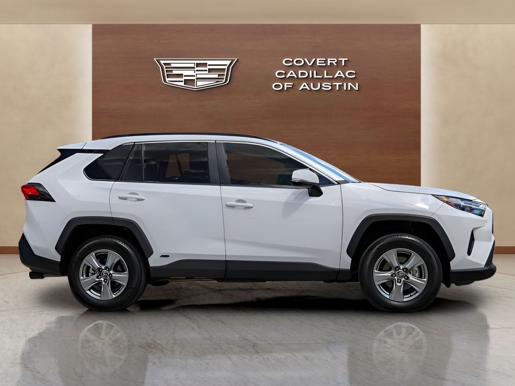2025 Toyota RAV4 Hybrid XLE