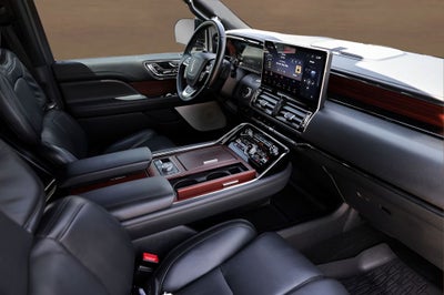 2023 Lincoln Navigator L Reserve