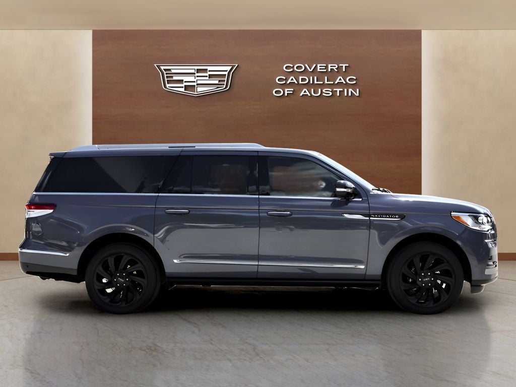 2023 Lincoln Navigator L Reserve