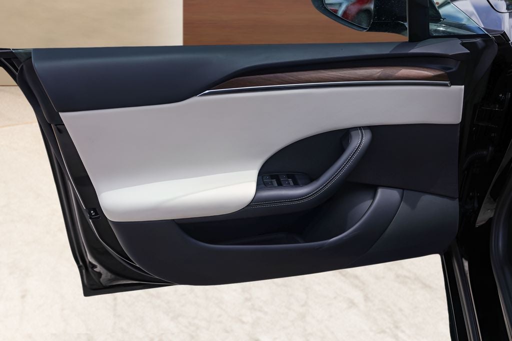 2022 Tesla Model S Base