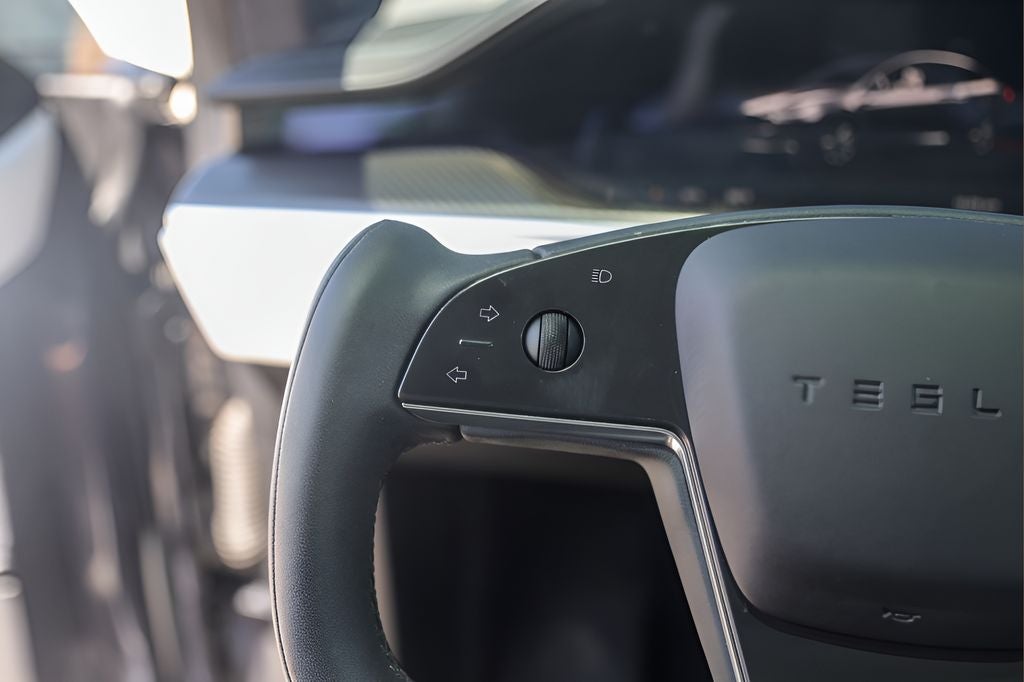 2022 Tesla Model X Plaid