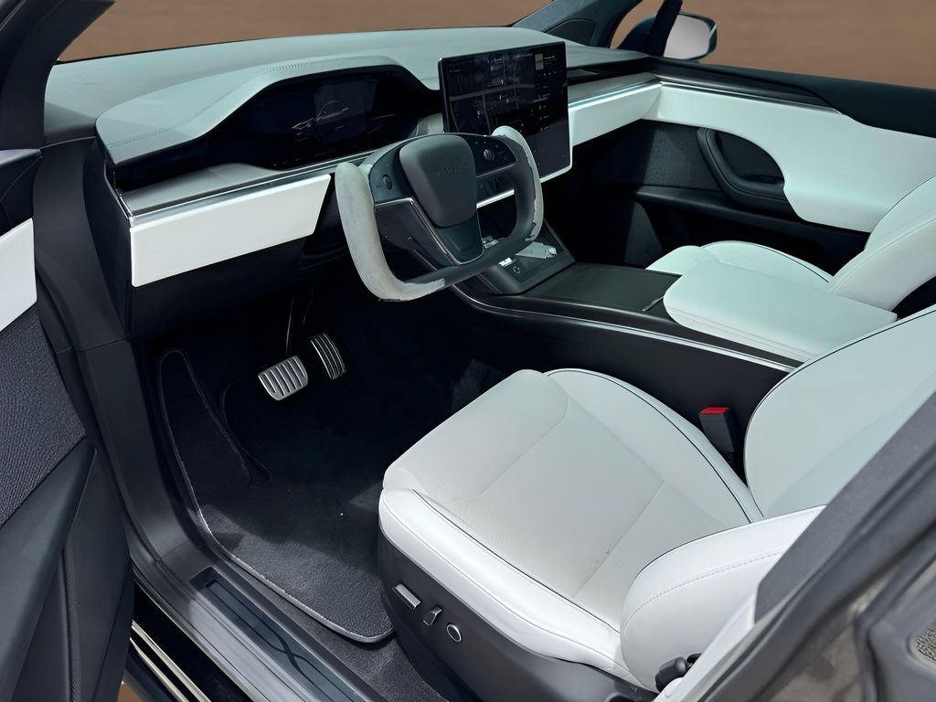 2023 Tesla Model X Plaid