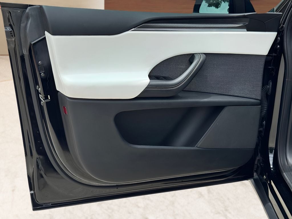 2023 Tesla Model X Plaid