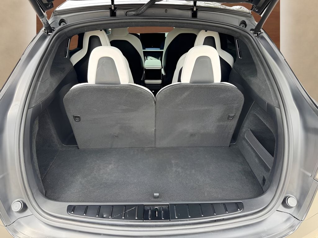 2023 Tesla Model X Plaid