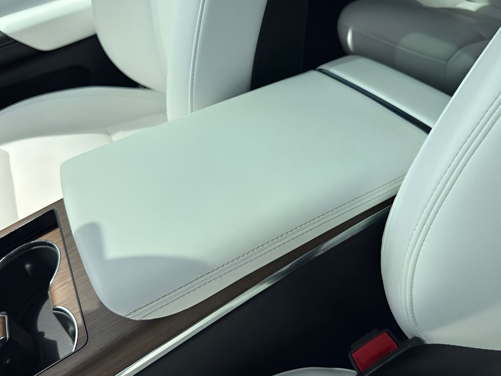 2023 Tesla Model X Base