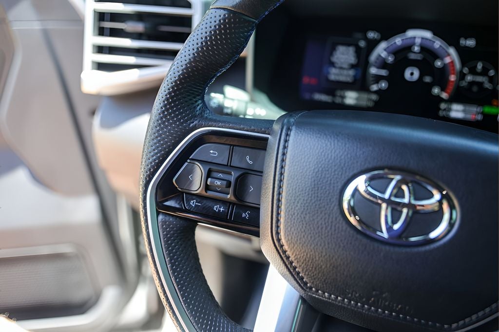 2024 Toyota Sequoia Platinum