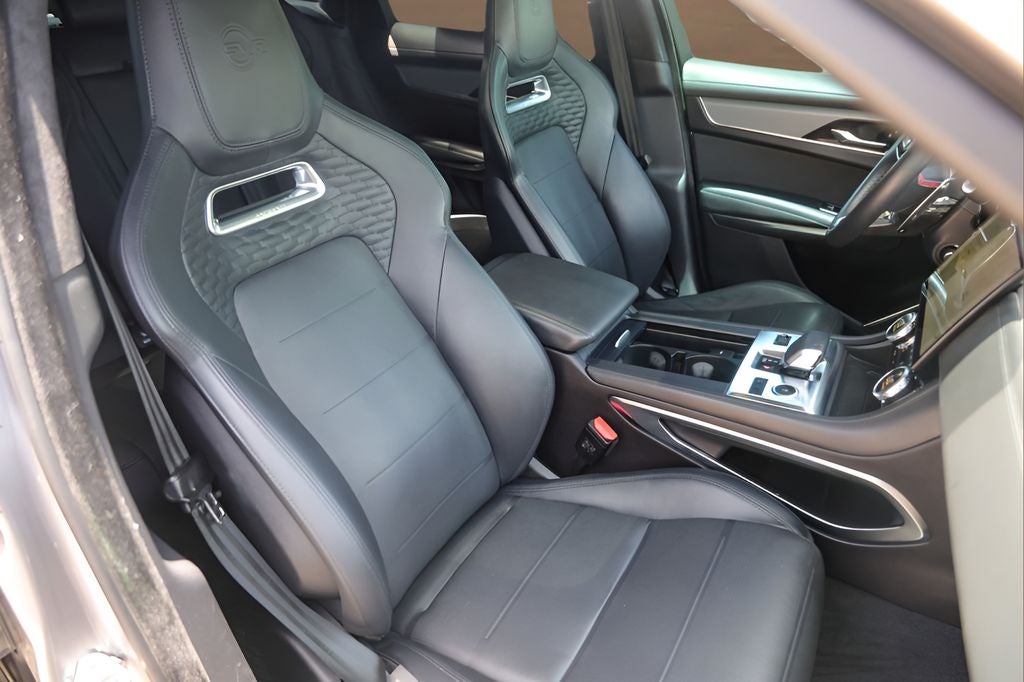 2023 Jaguar F-PACE SVR