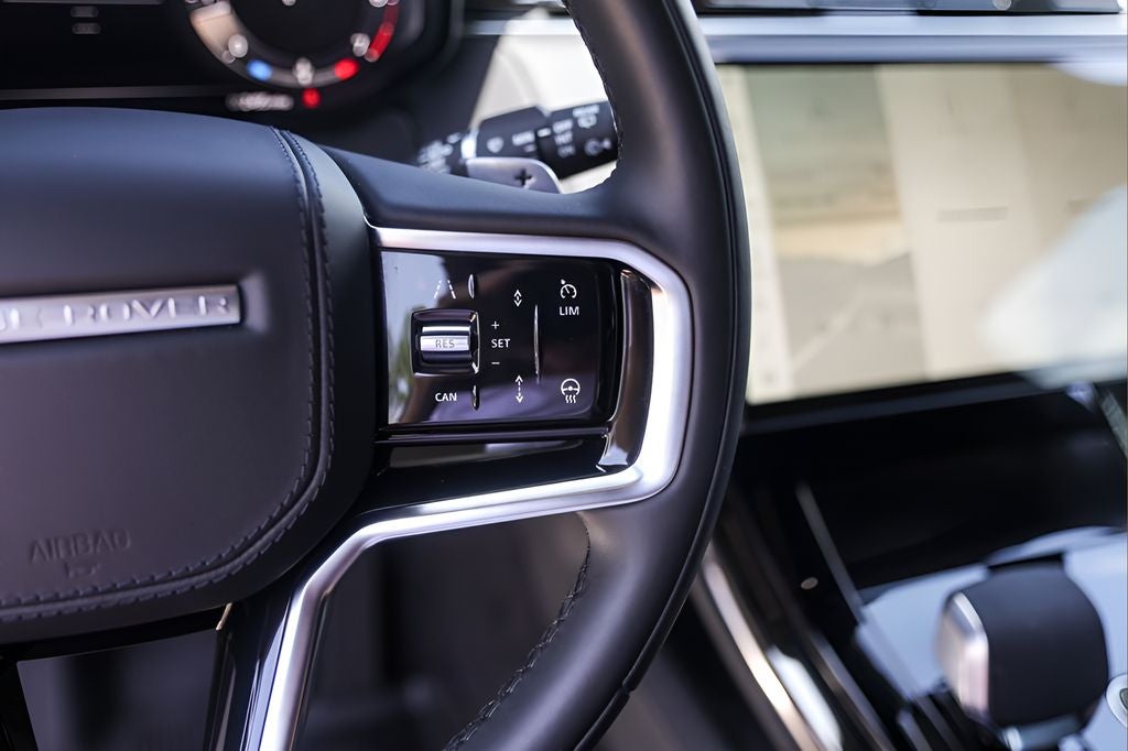 2026 Land Rover Range Rover Sport SE