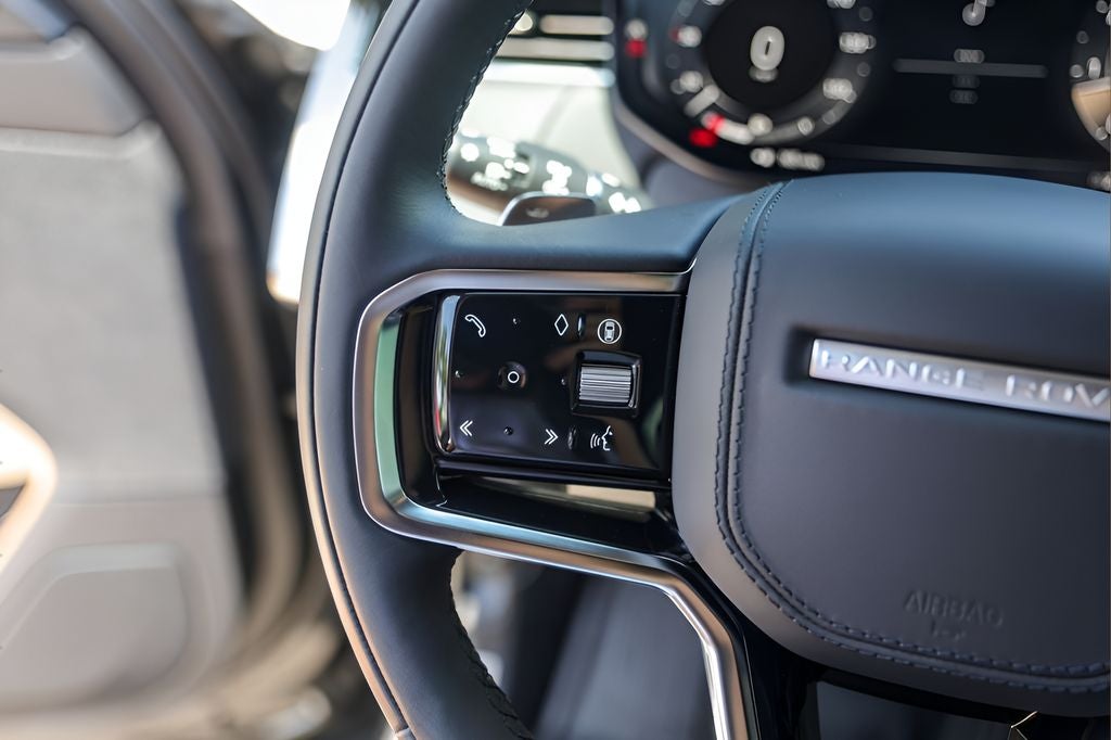 2026 Land Rover Range Rover Sport SE
